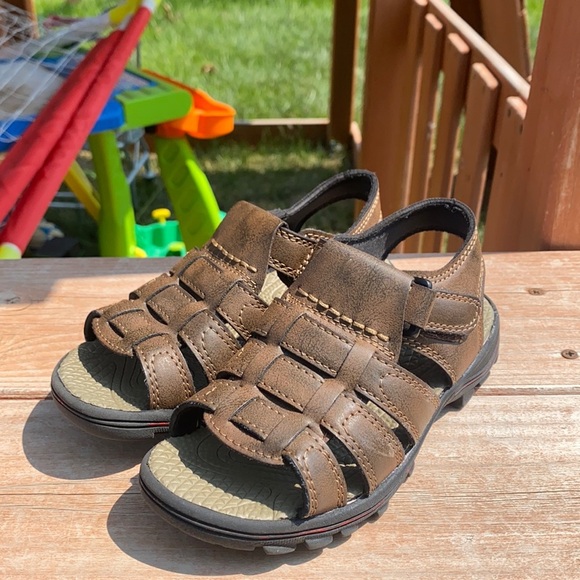 Beaver Creek Sandals - Picture 2 of 8